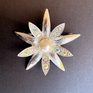 Vintage‎ Emmons AB Aurora Borealis Faux Pearl Silver Tone Star Sunburst Brooch